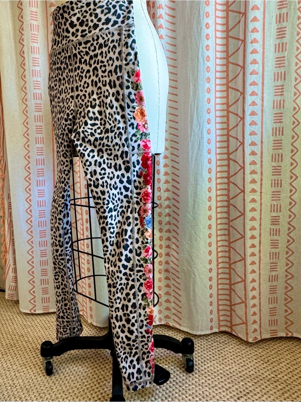 Johnny Was Active Leopard Floral Leggings - Picture 6 of 10